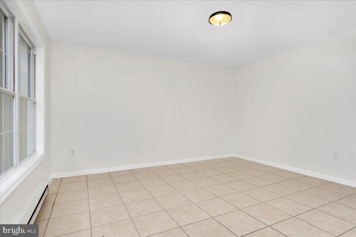 1312 Sherman Avenue photo 9