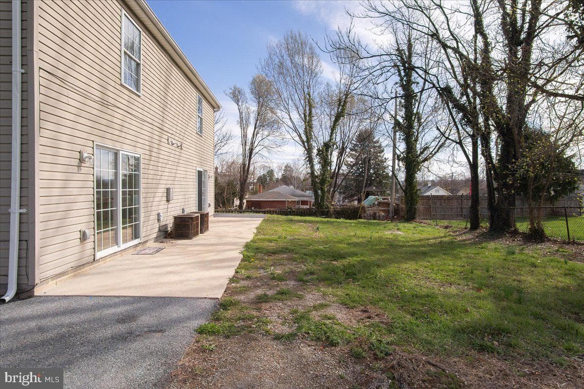 1314 Sherman Avenue photo 17