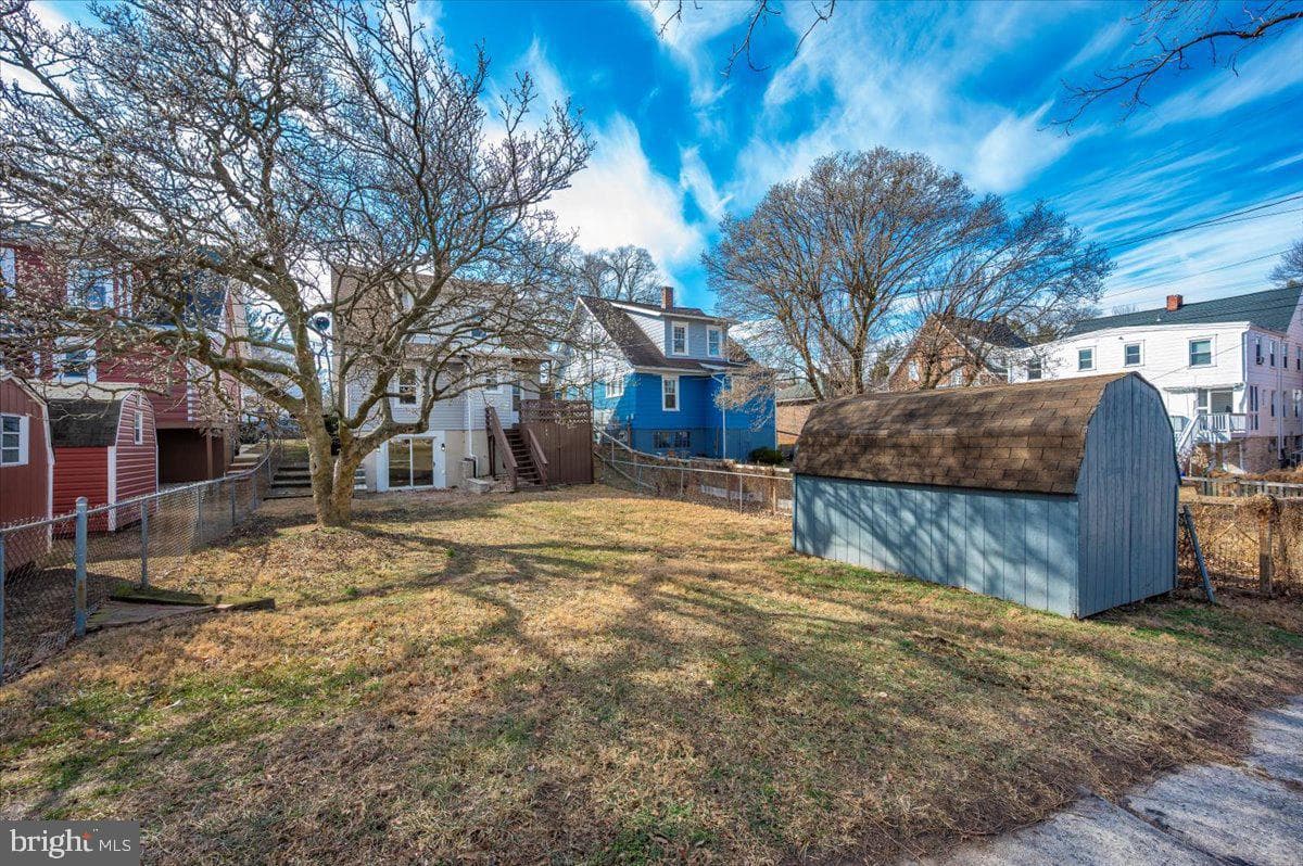 104 Cypress Street photo 2