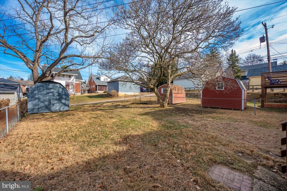 104 Cypress Street photo 48