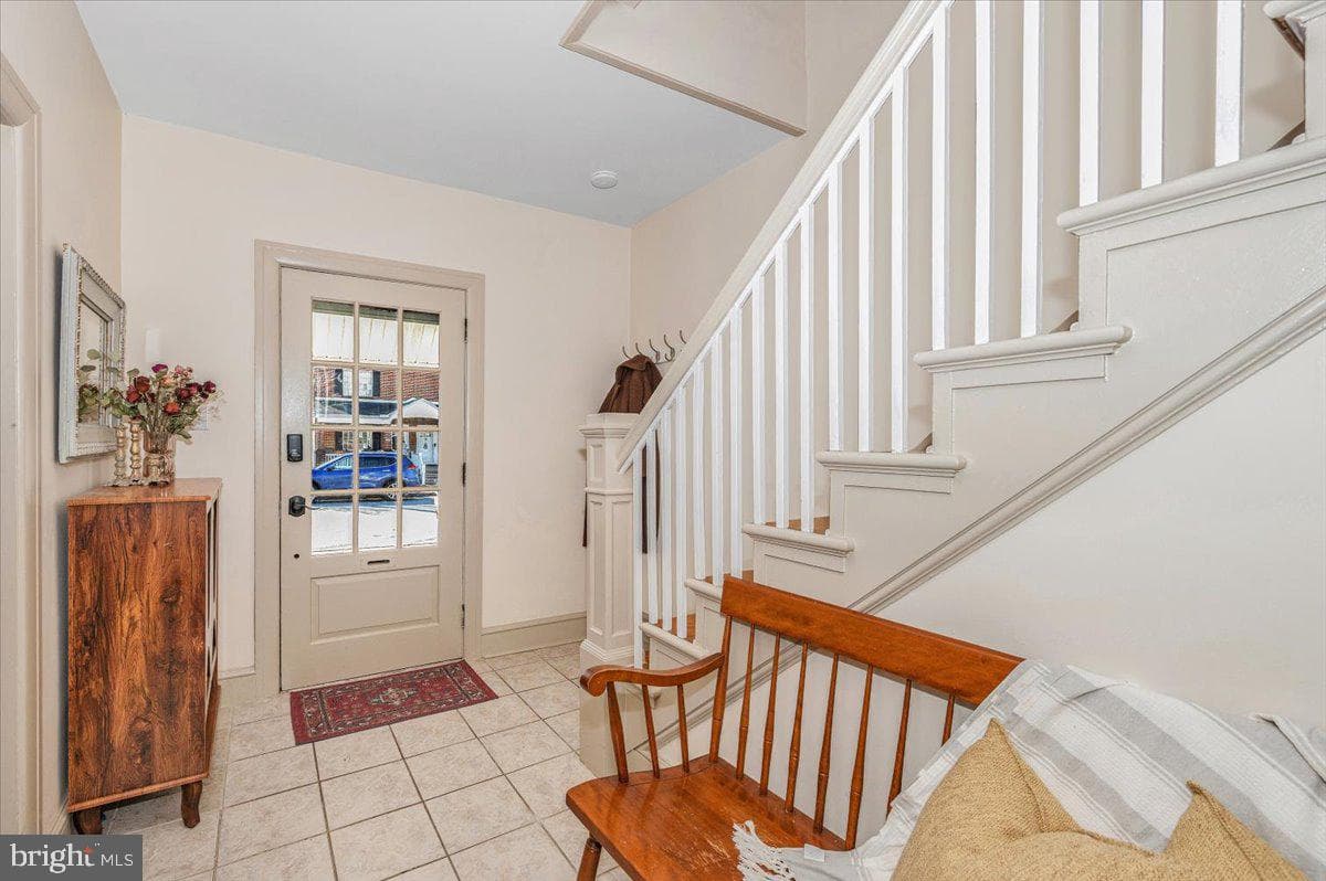 104 Cypress Street photo 9
