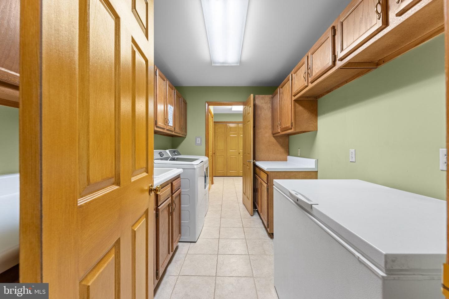 18903 Manchester Drive photo 48