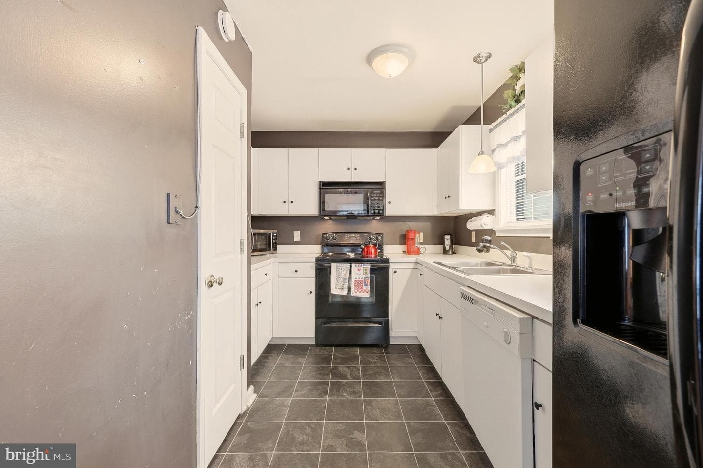 18030 Edith Avenue photo 12
