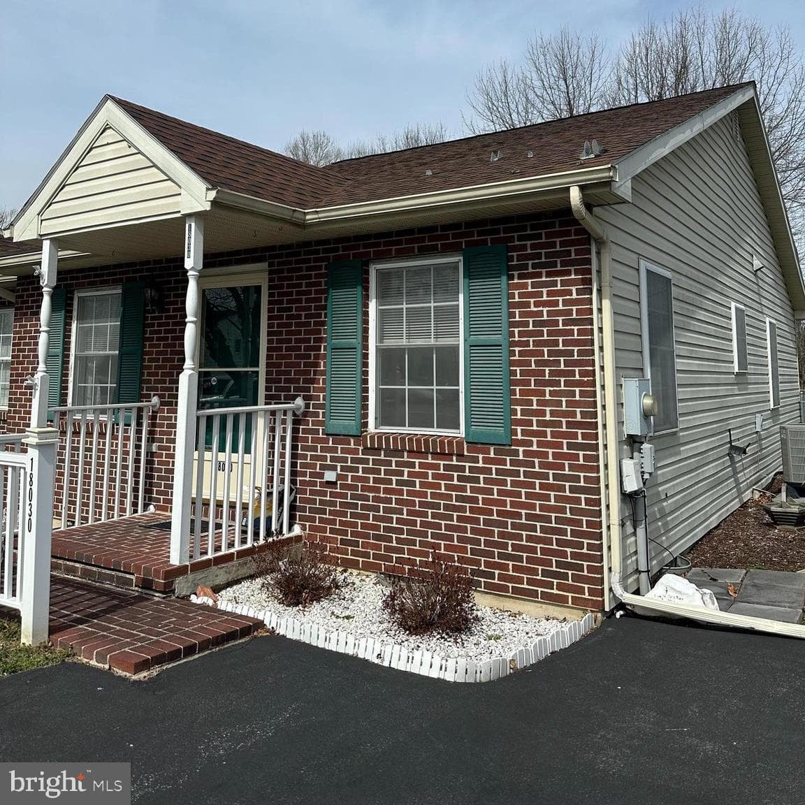 18030 Edith Avenue photo 2