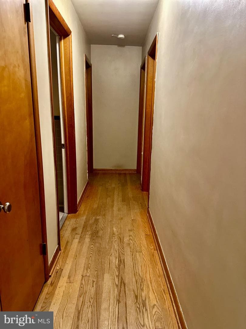 466 Pangborn Boulevard photo 12