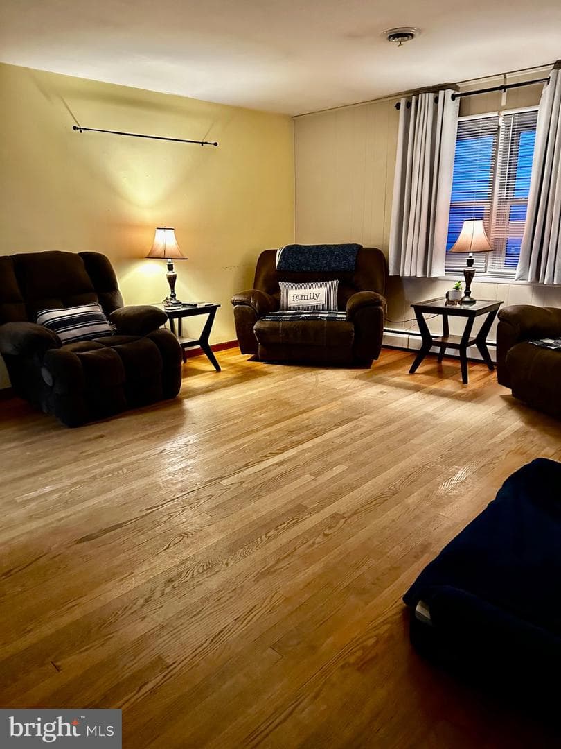 466 Pangborn Boulevard photo 7