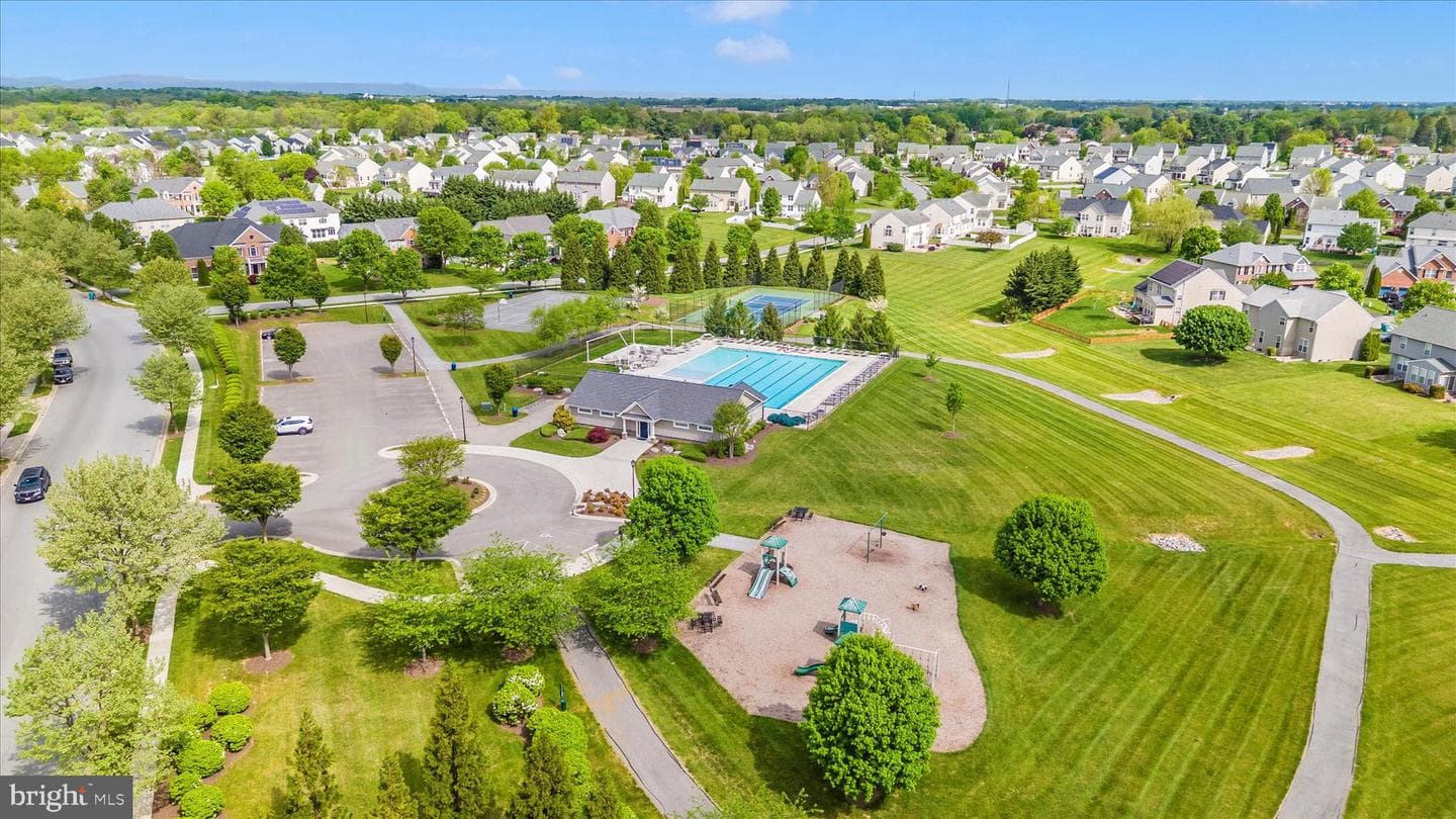 9427 Morning Dew Drive photo 40