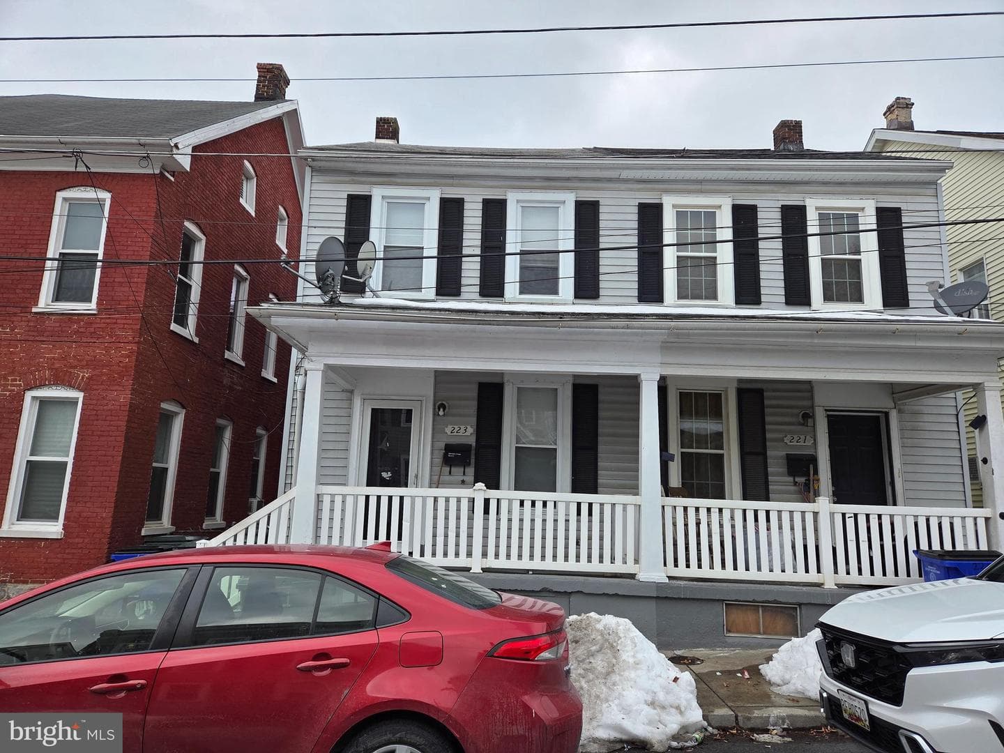 223 Summer Street photo 8