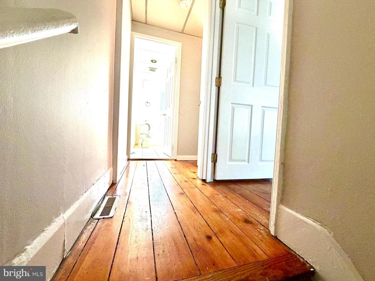 132 Randolph Avenue photo 28