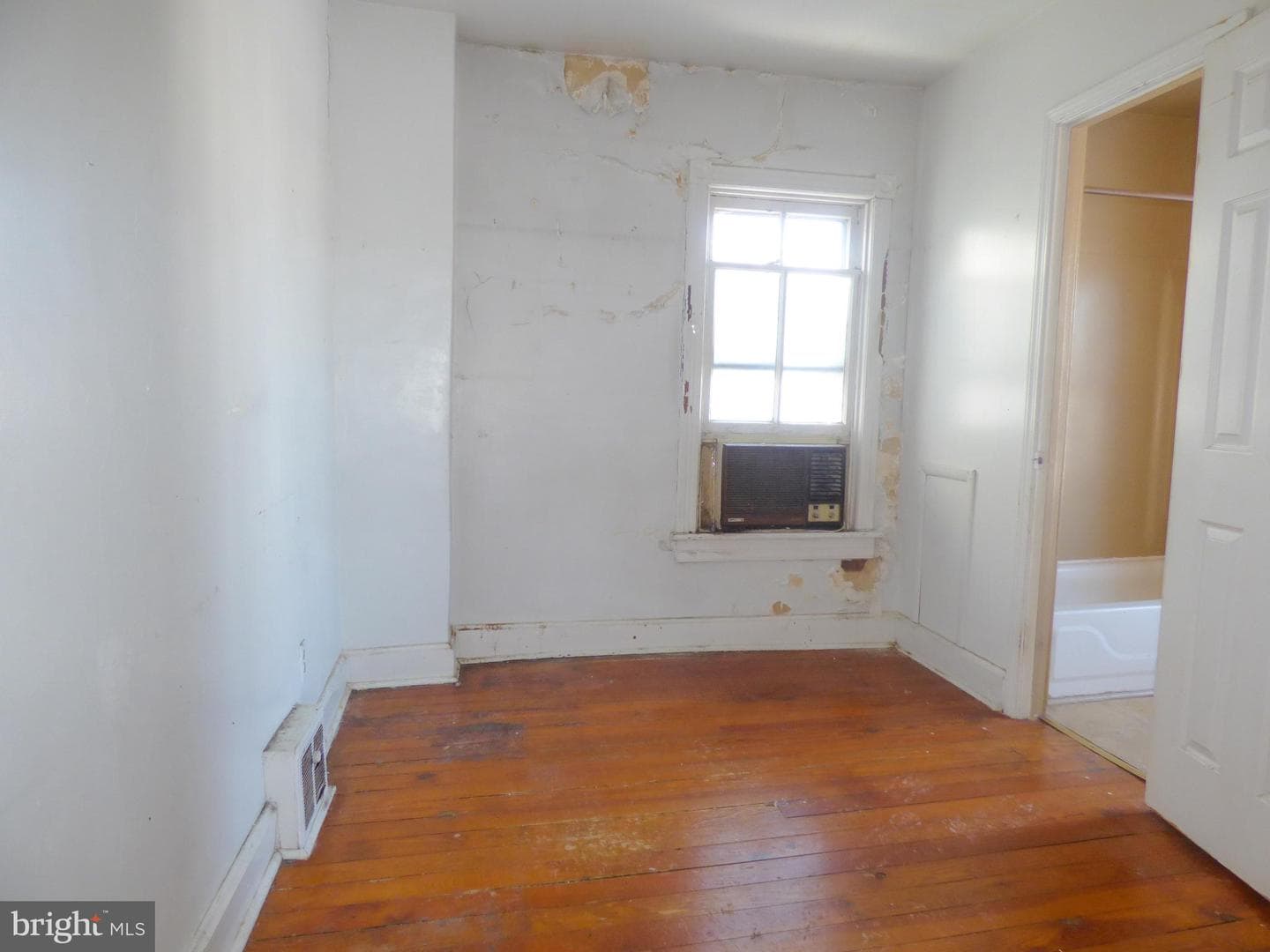 520 W Church Street photo 12