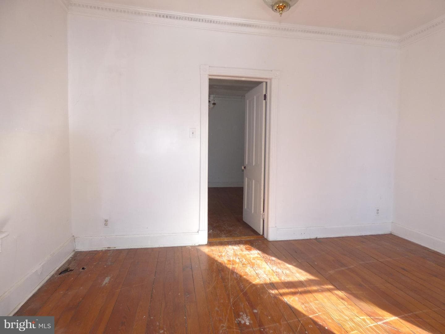 520 W Church Street photo 8