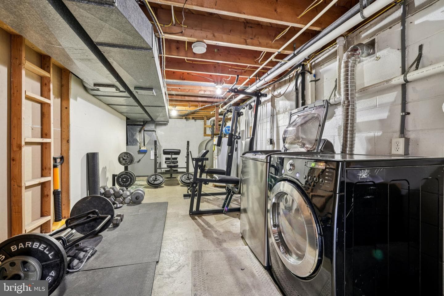 217 Woodpoint Avenue photo 31