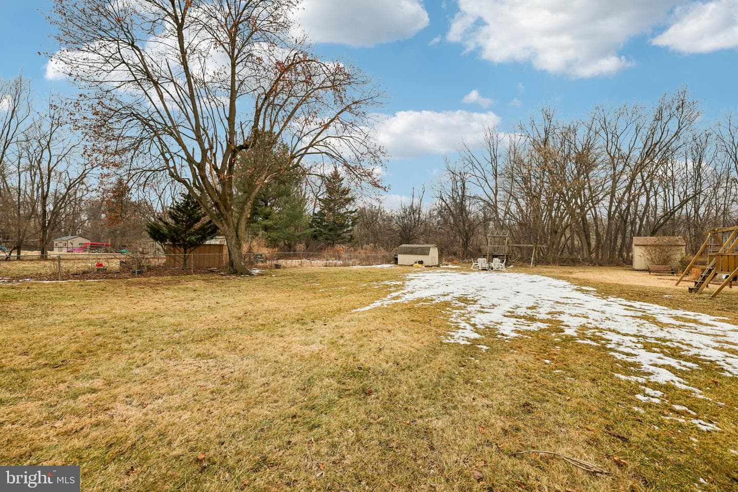 217 Woodpoint Avenue photo 41