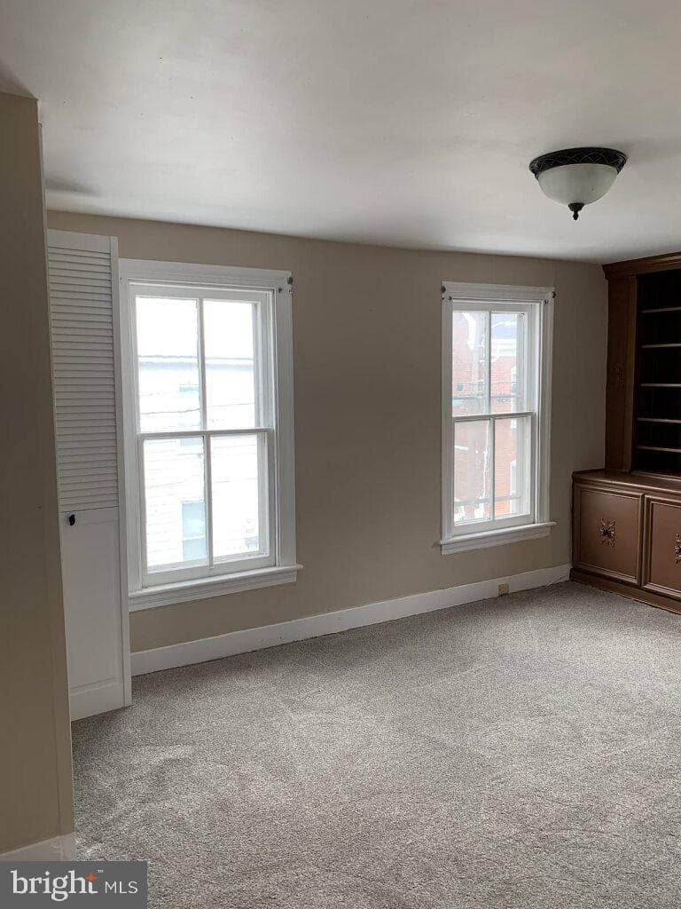310 S Mulberry Street photo 15