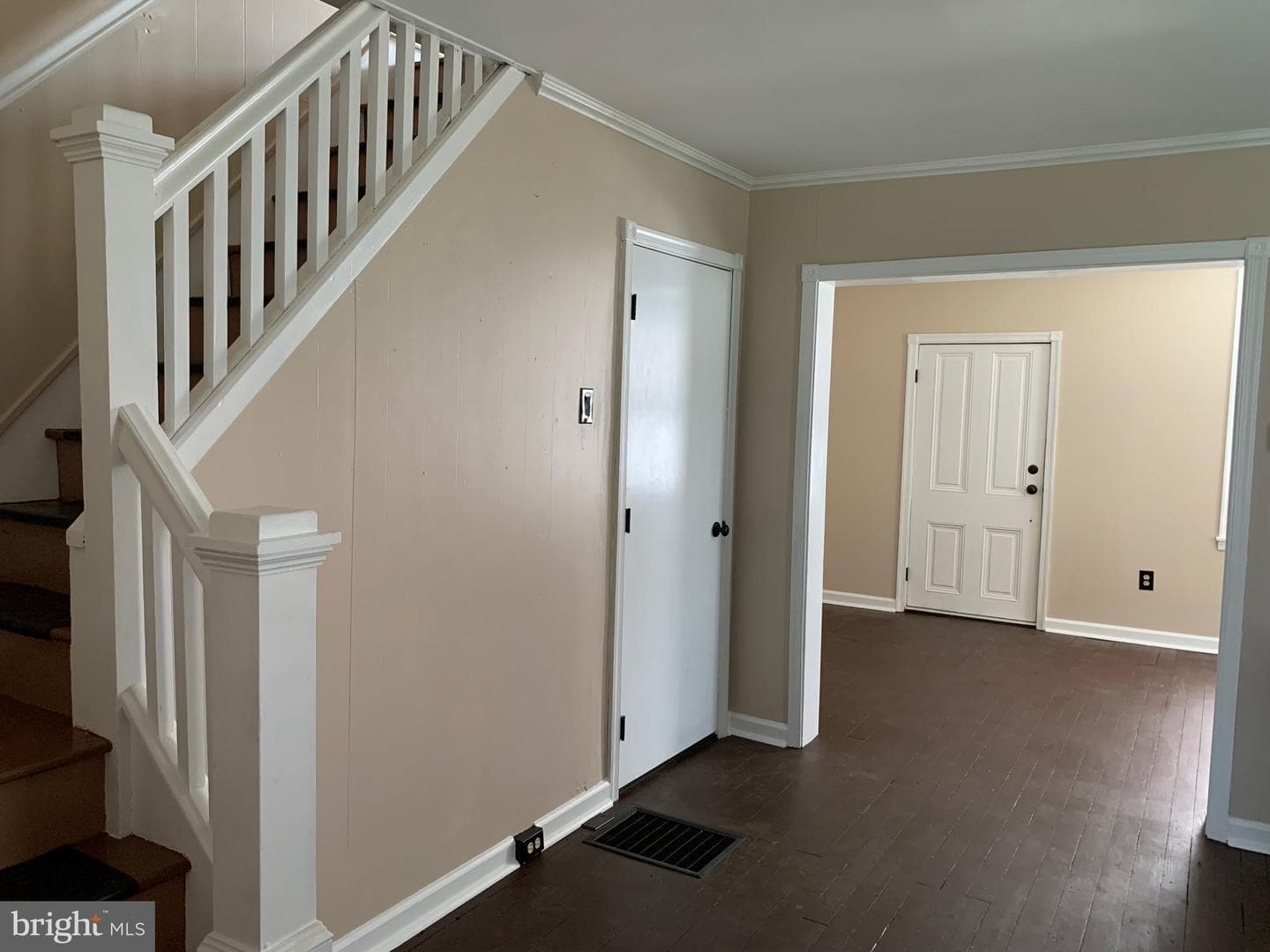 310 S Mulberry Street photo 9