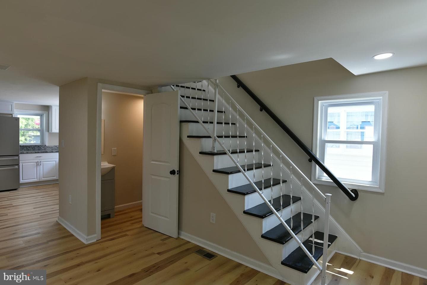 70 Nottingham Road photo 5