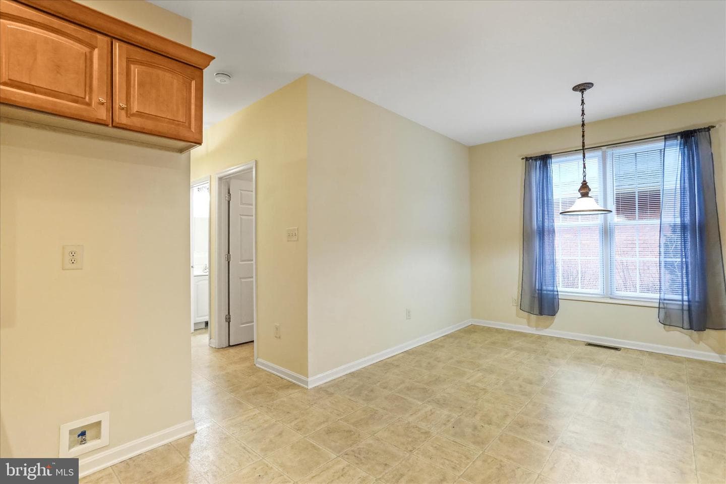 624 Trafalgar Drive photo 21