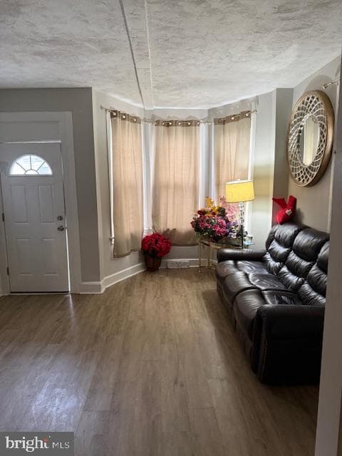 15 E Lee Street photo 6