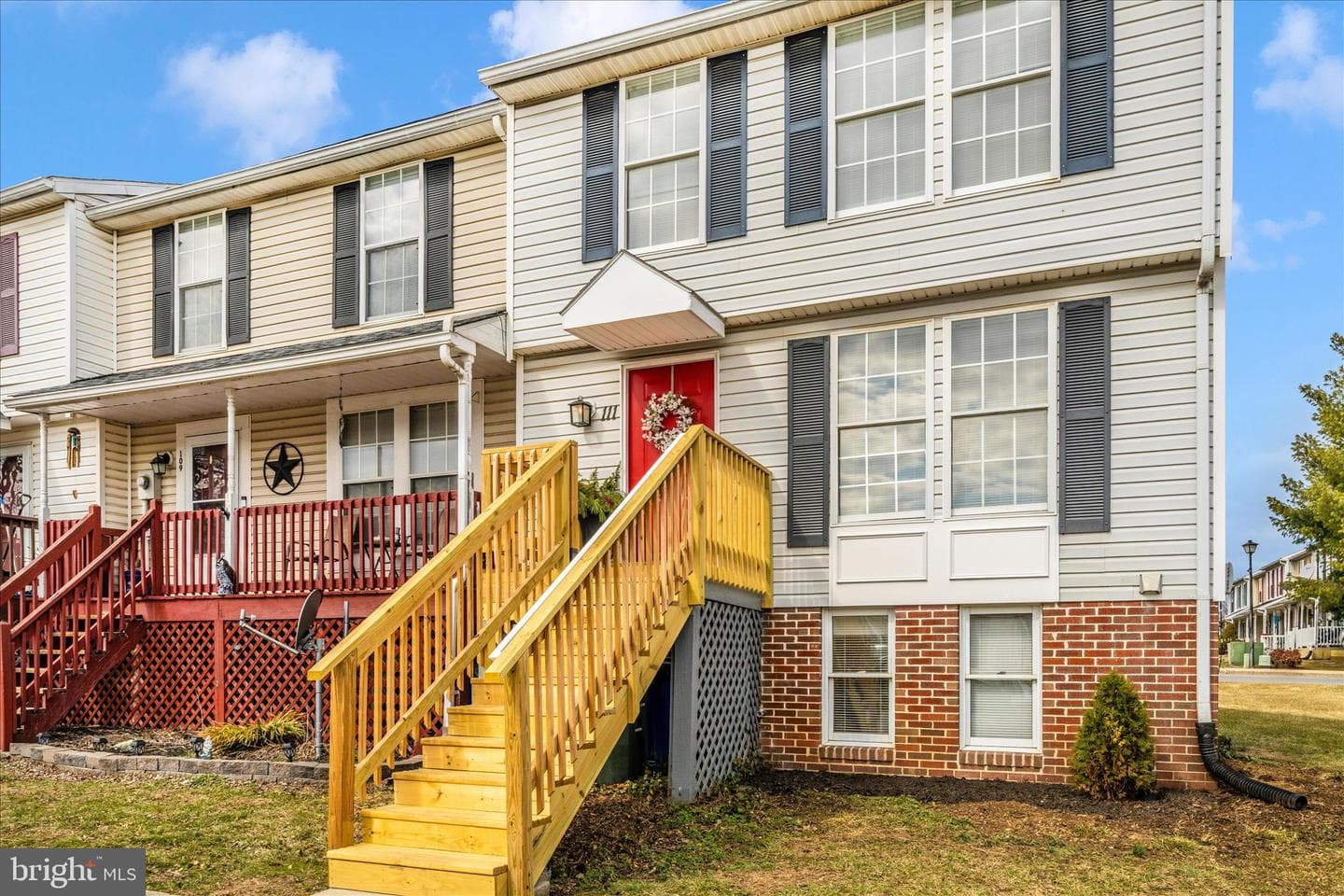 111 Tulip Court photo 34