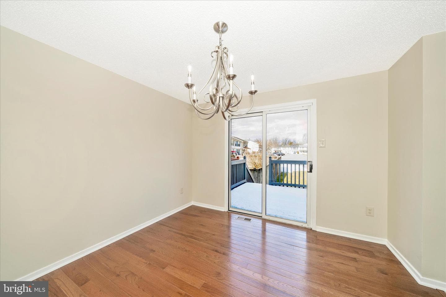 111 Tulip Court photo 4
