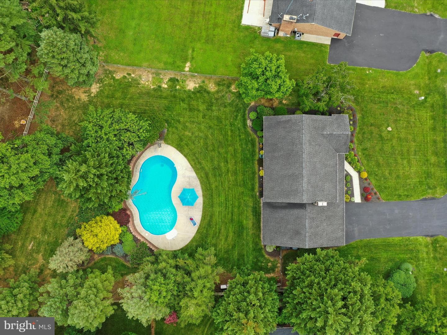 11025 Eastwood Drive photo 69