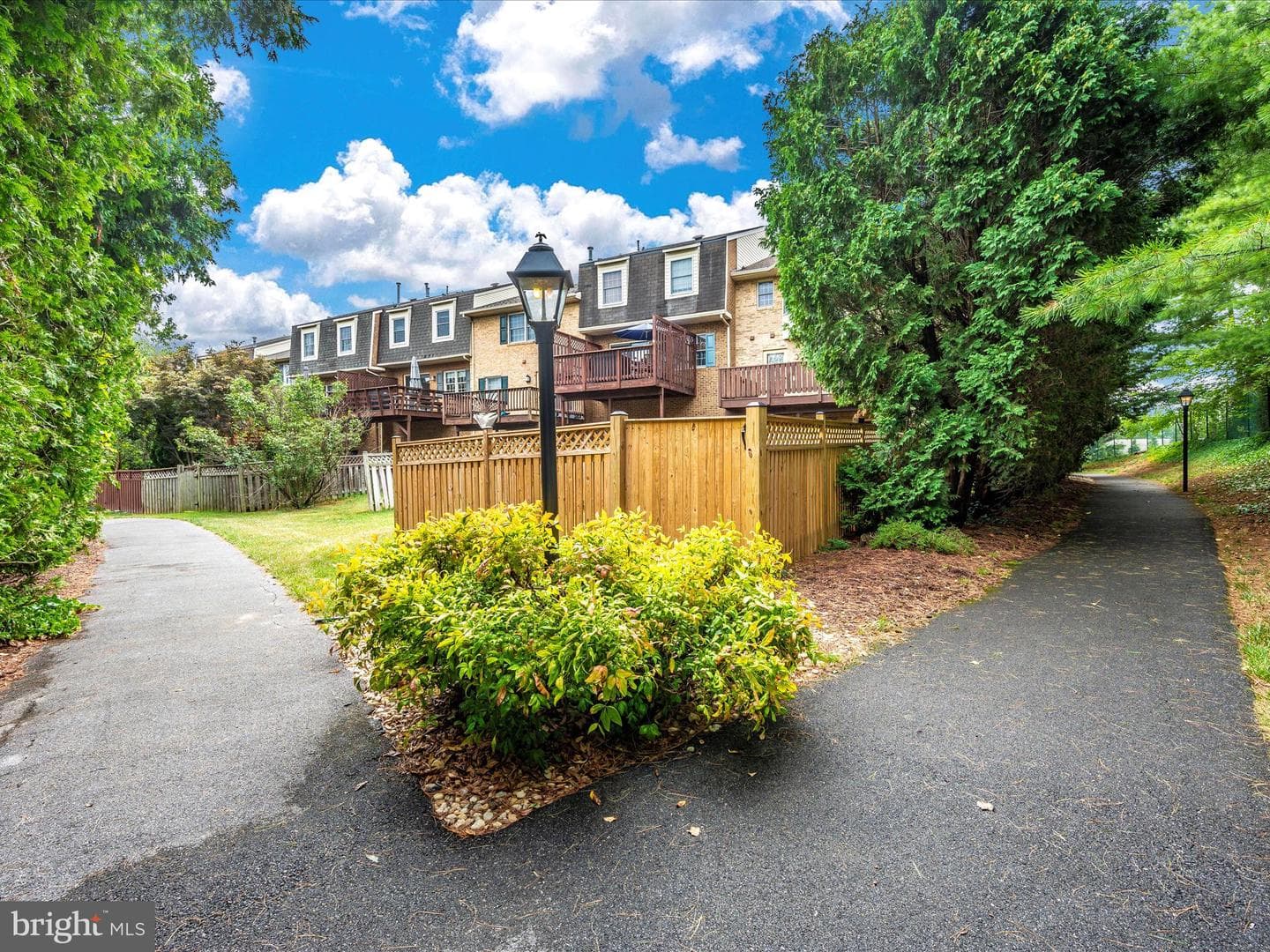 1017 Lindsay Lane photo 51