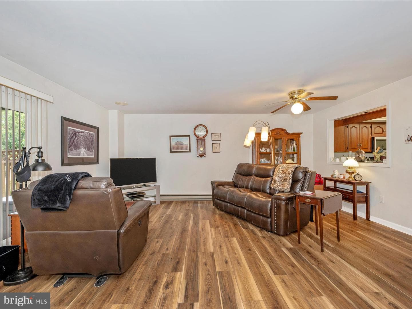 1017 Lindsay Lane photo 8