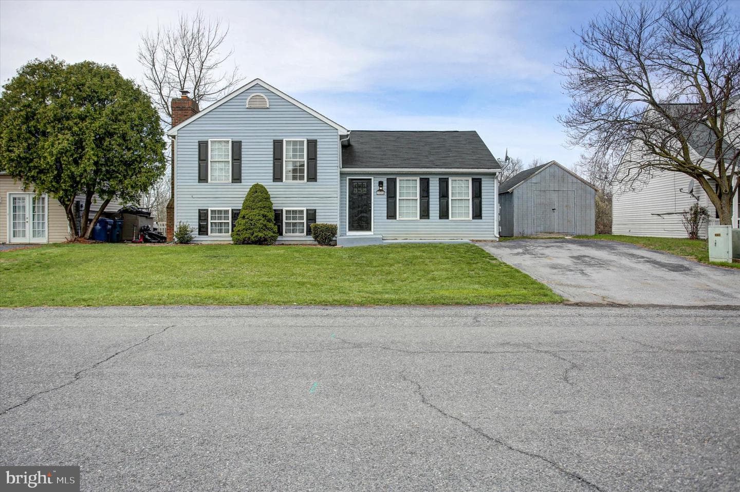 10204 Bear Creek Drive photo 3