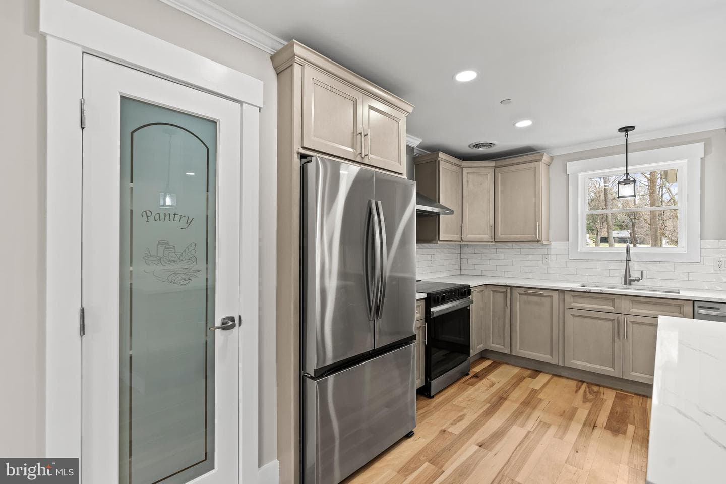 18212 Woodside Drive photo 15