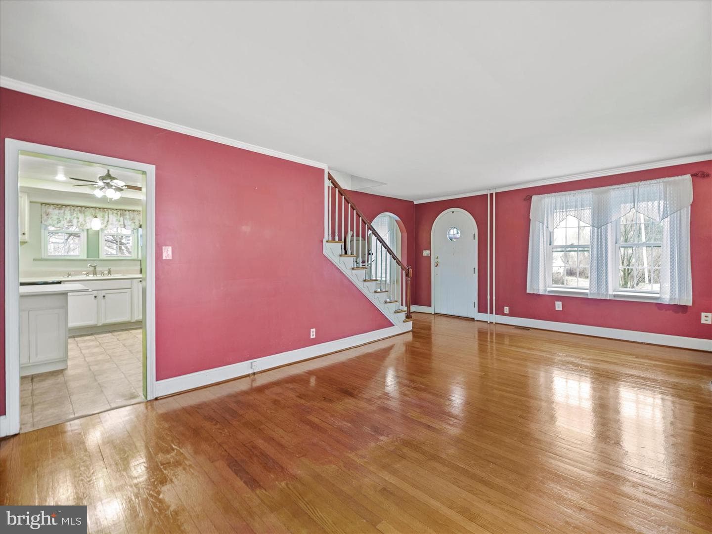 1304 Salem Avenue photo 5