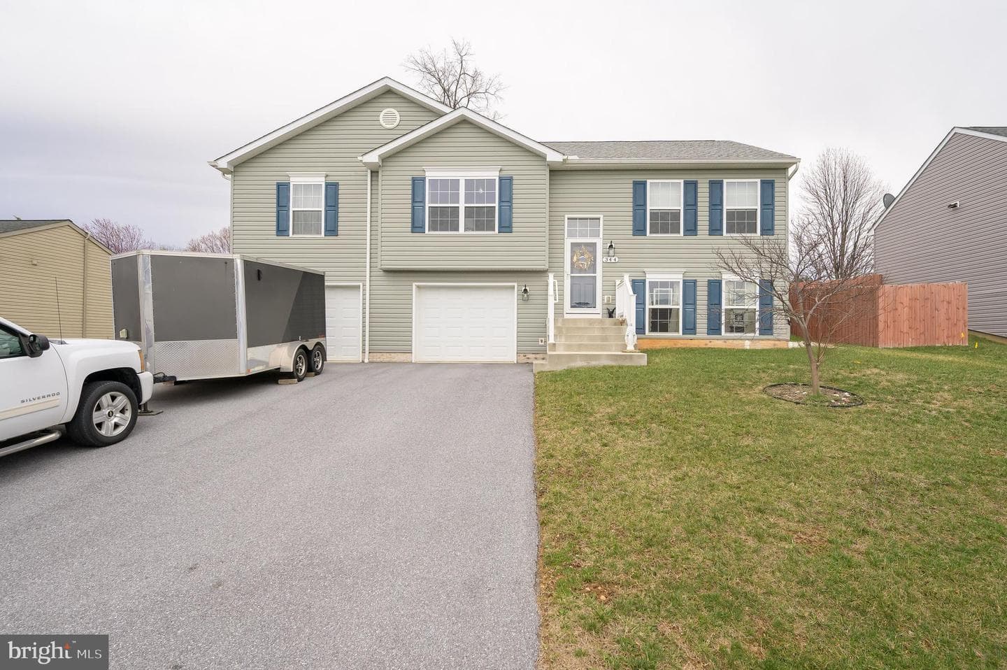 344 Hollymead Terrace photo 3