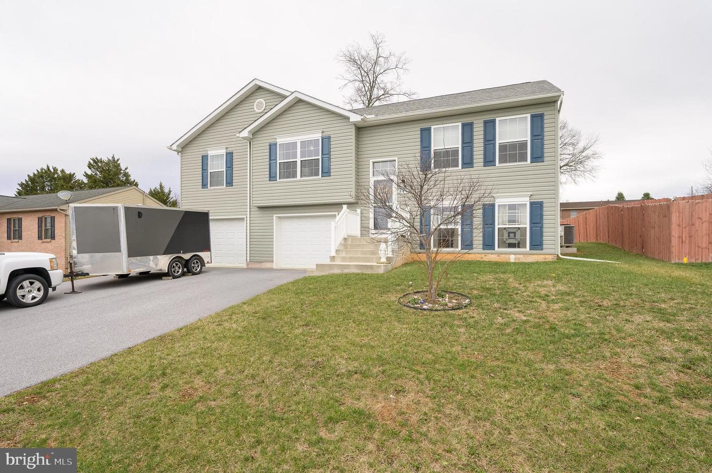 344 Hollymead Terrace photo 45