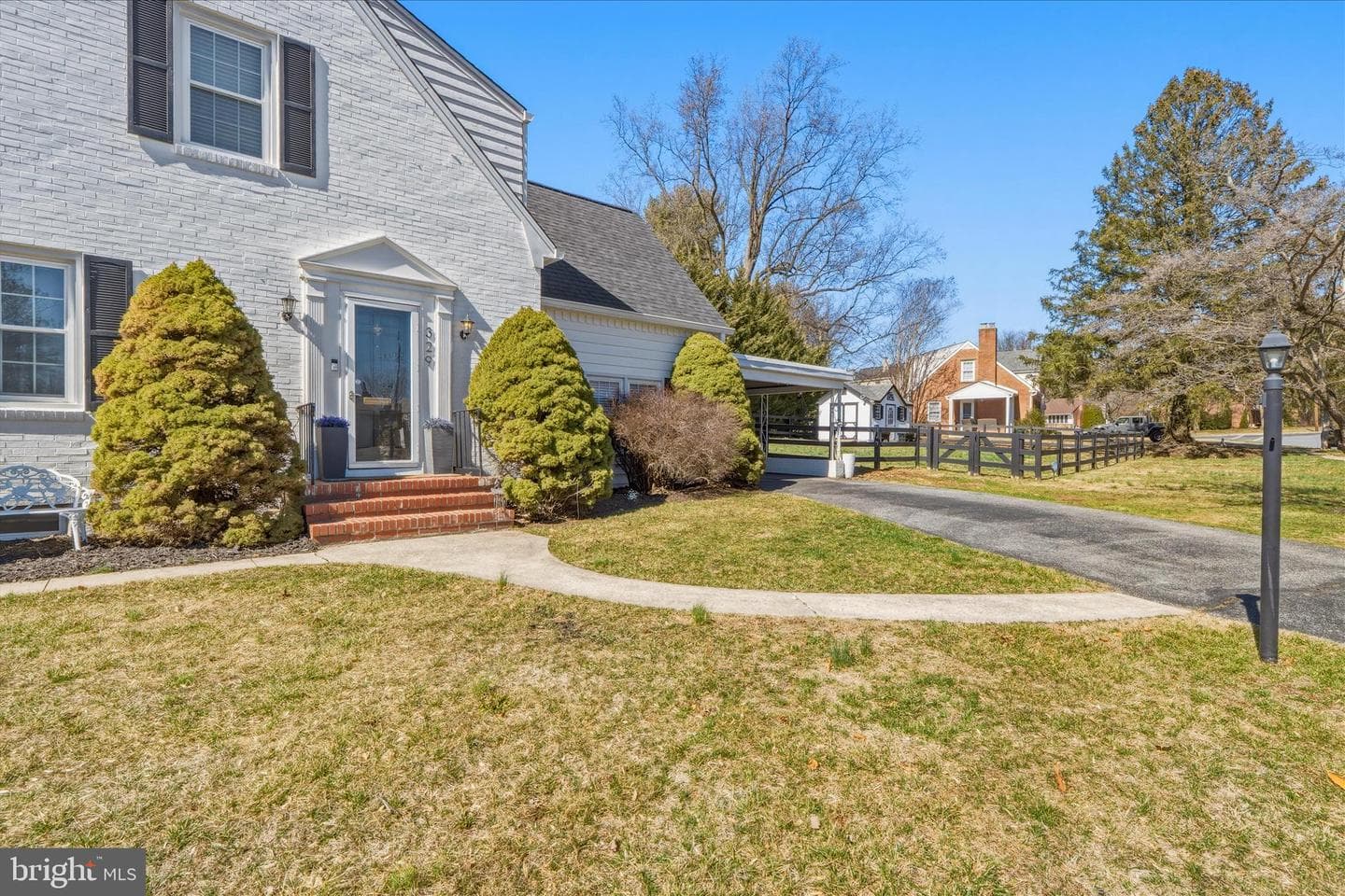 329 E Irvin Avenue photo 49