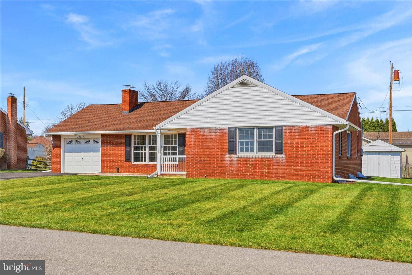 22054 Mohawk Drive photo 5