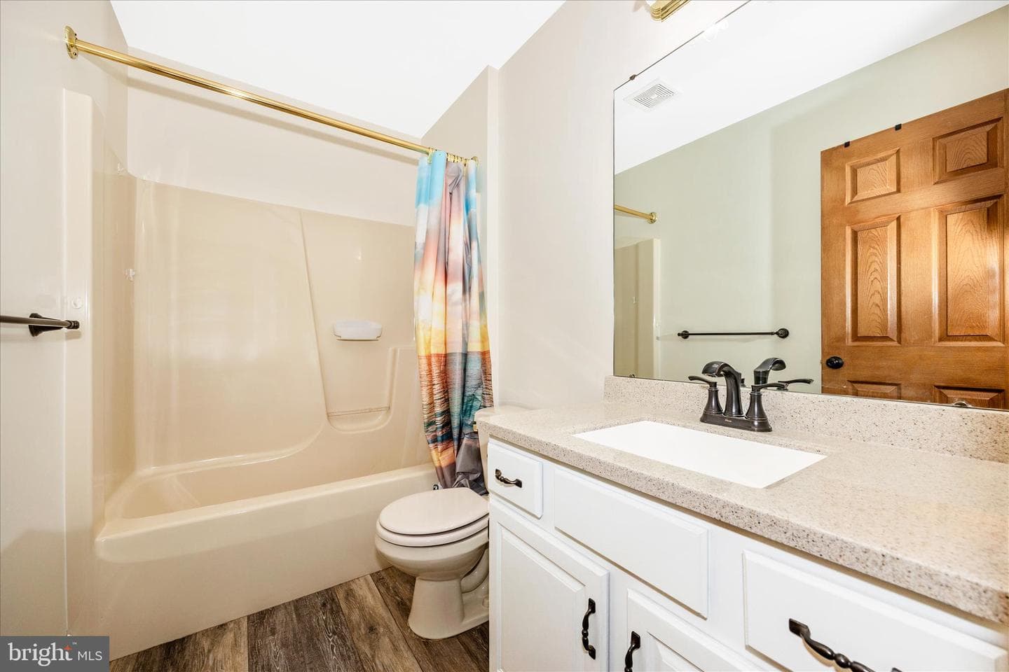 47 Stanford Road photo 32