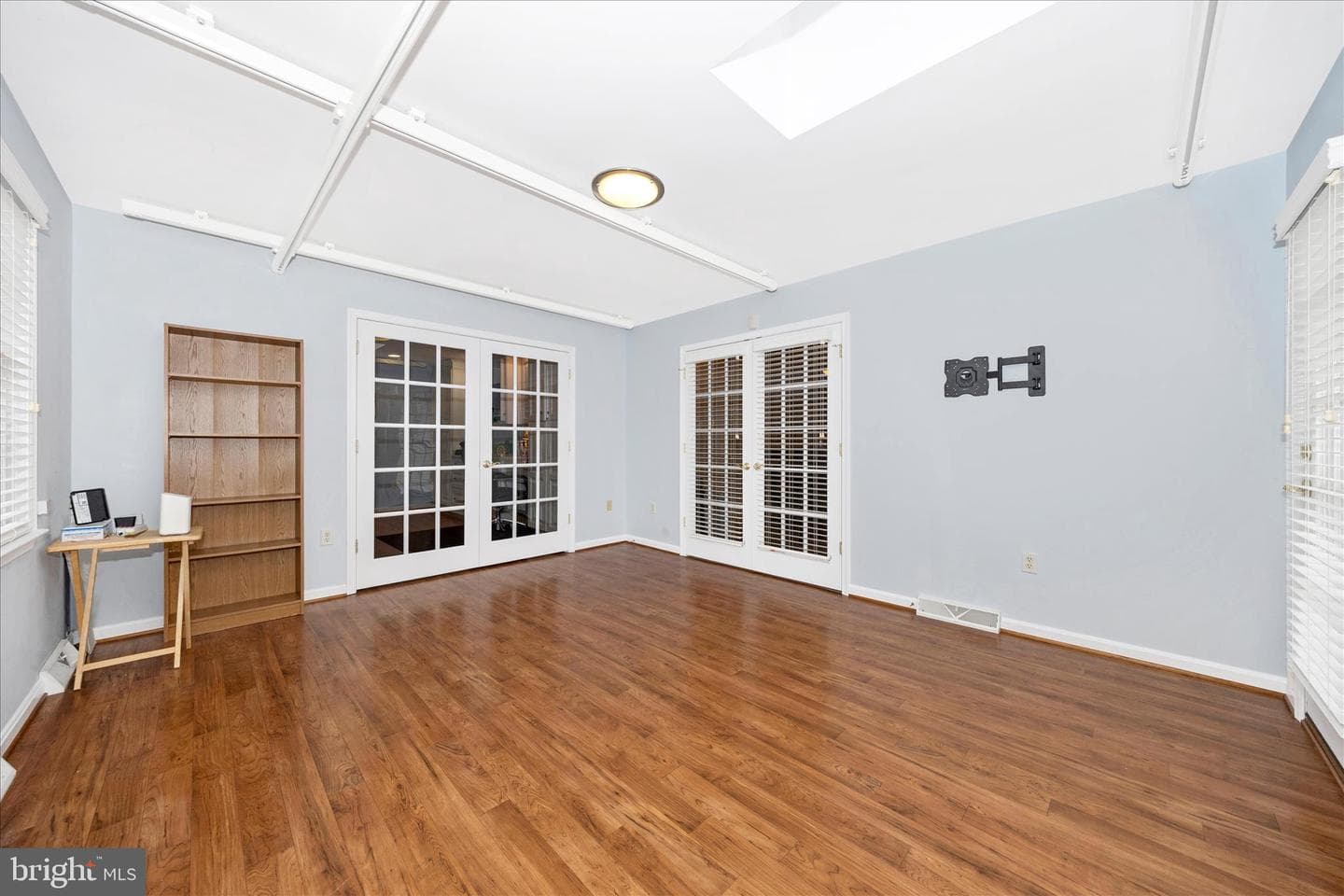 235 Montclair Court photo 23