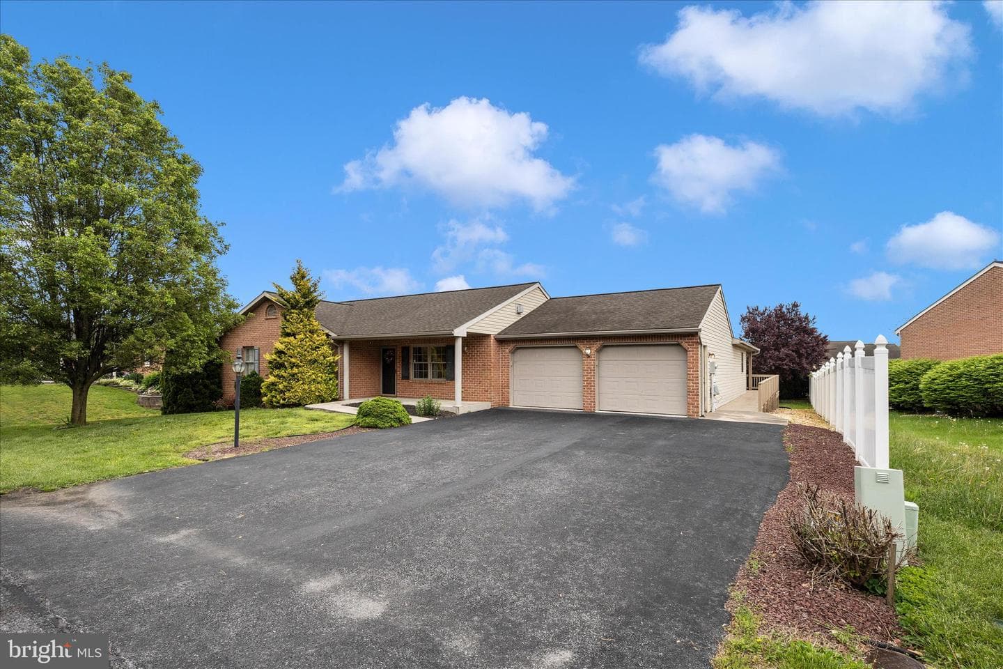 235 Montclair Court photo 47
