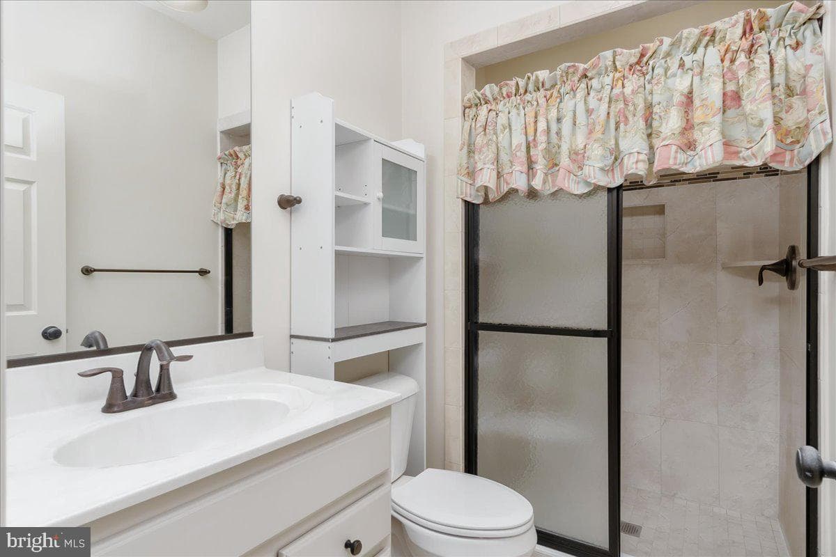13880 Patriot Way photo 13