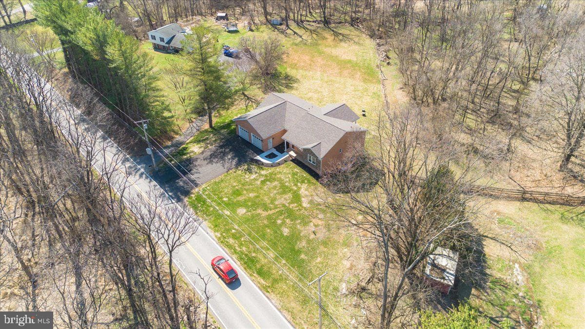 21611 Leitersburg Smithsburg Road photo 43