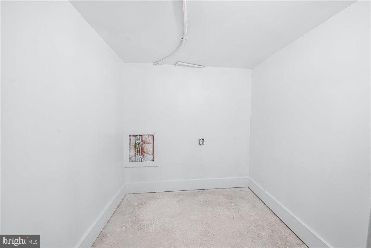 1275 Jefferson Boulevard photo 29