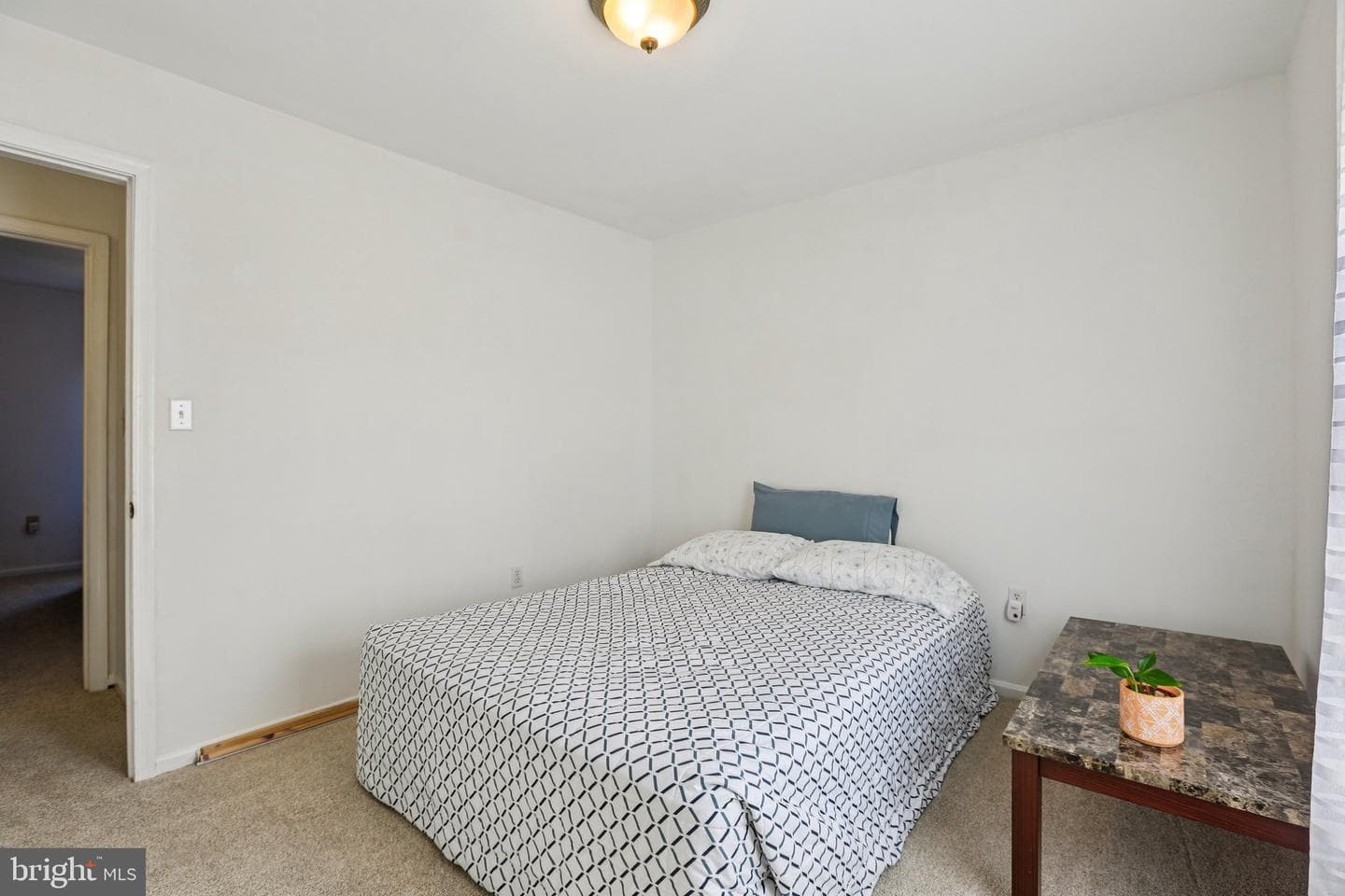 1254 Pinecrest Avenue photo 16
