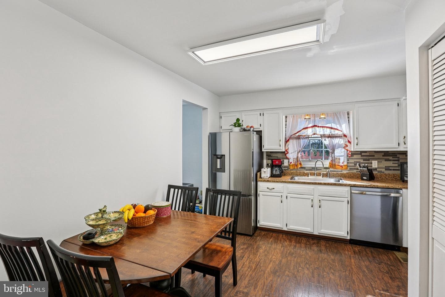1254 Pinecrest Avenue photo 9
