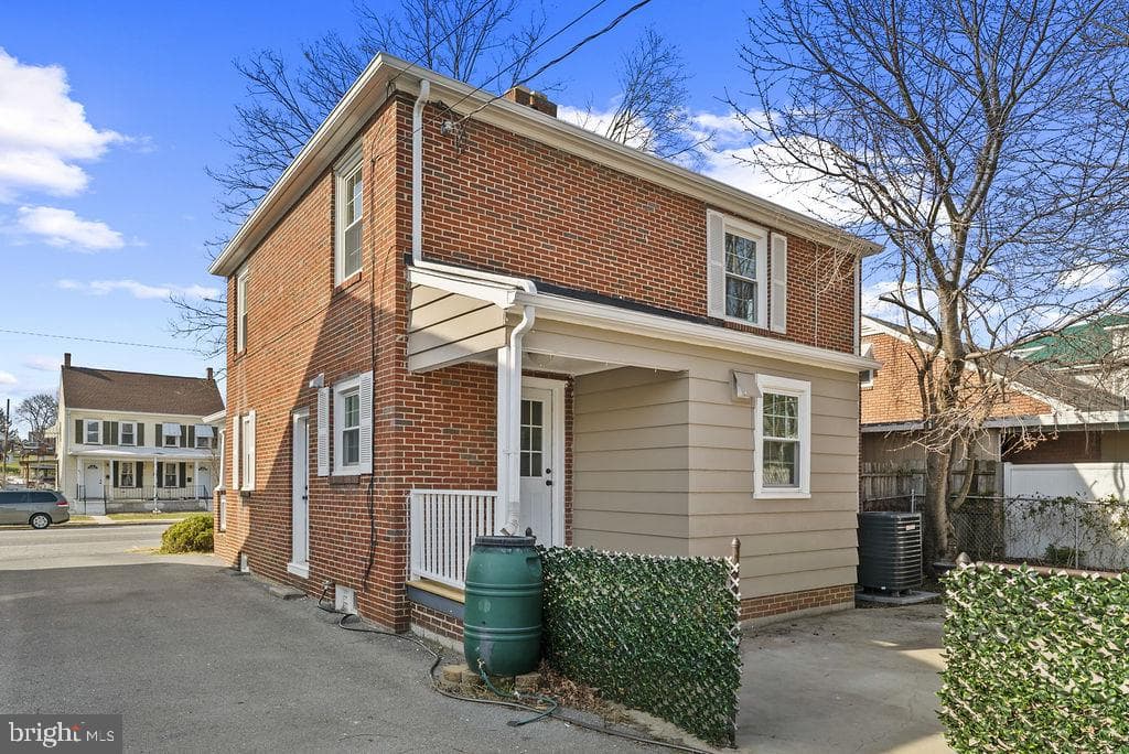 832 Maryland Avenue photo 36