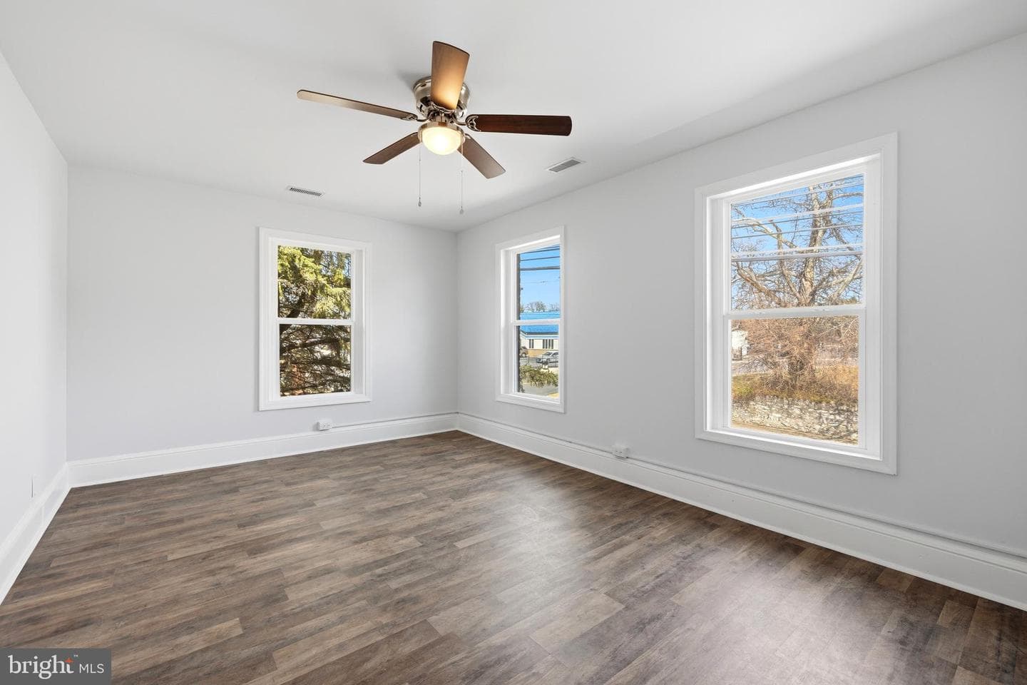 947 W Washington Street photo 18