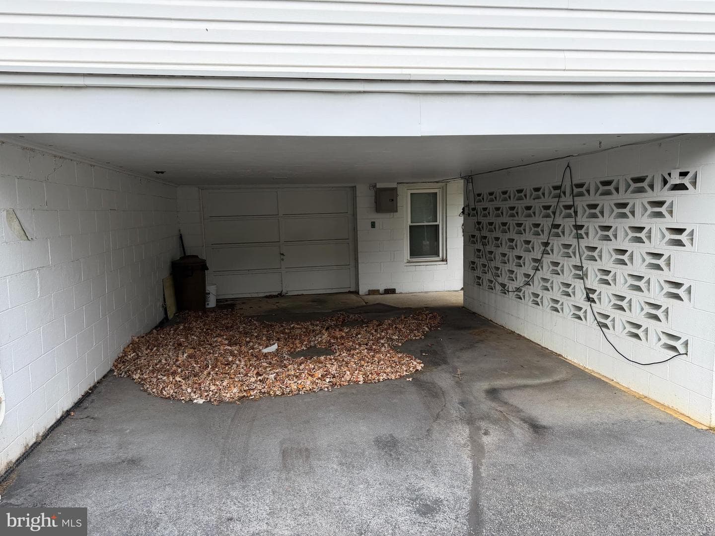 11913 Phylane Drive photo 8