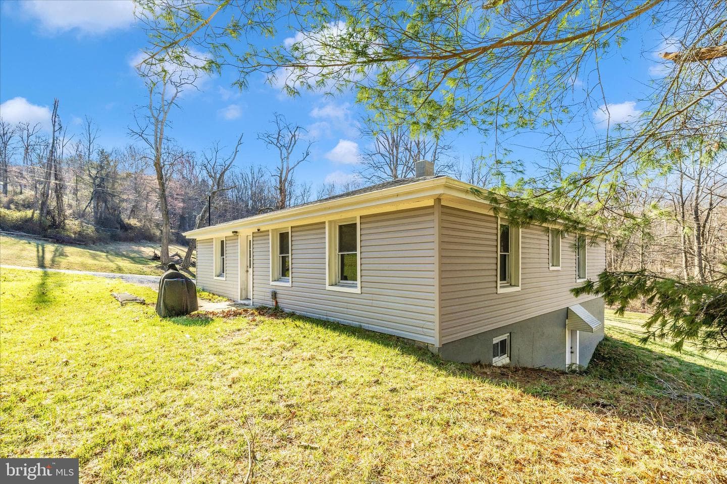 11863 Wolfsville Road photo 46