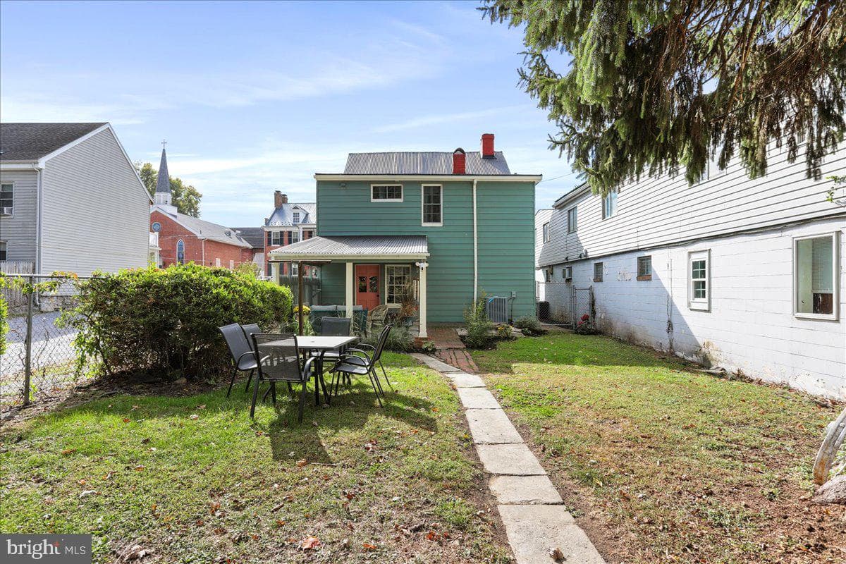 27 E Salisbury Street photo 34