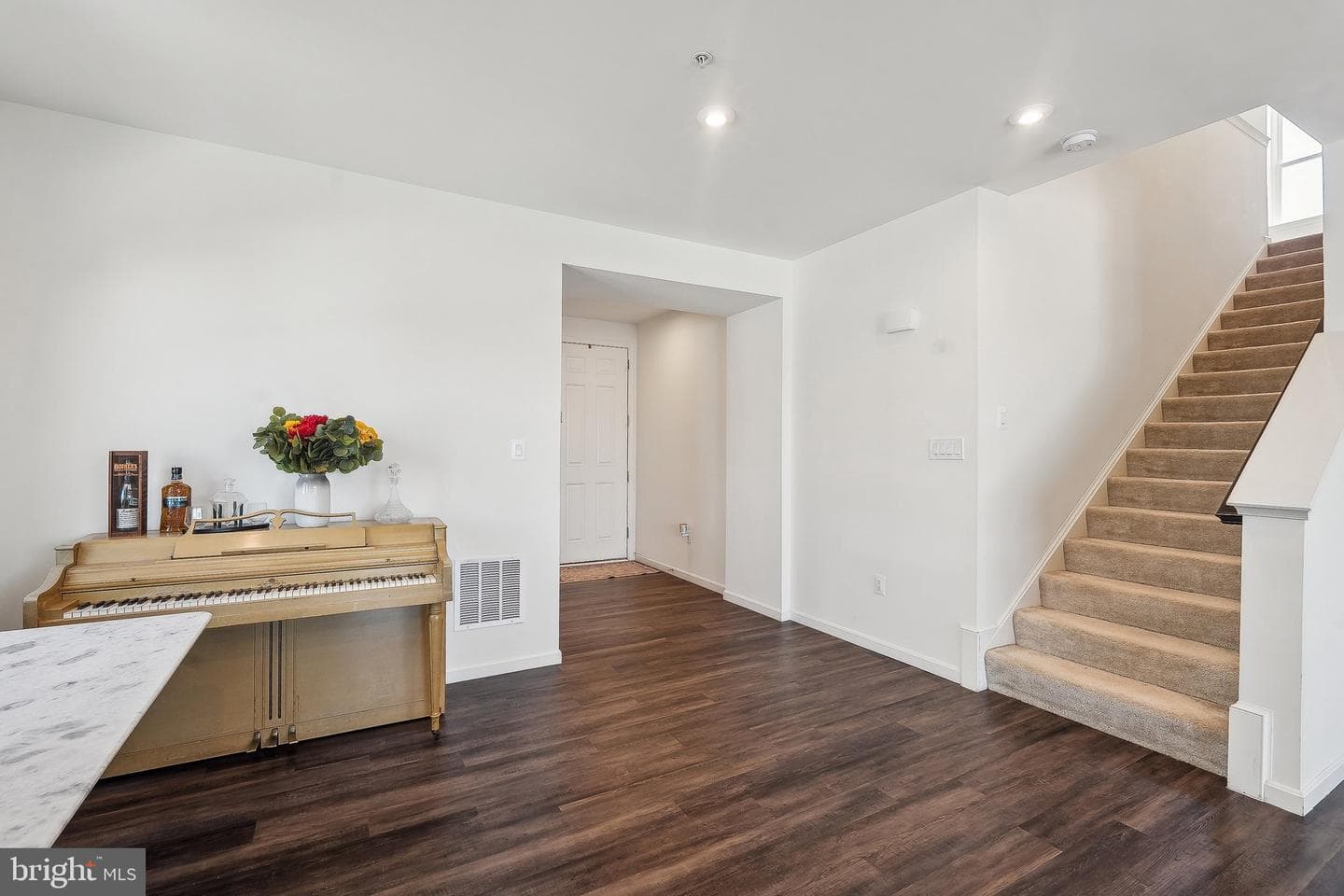 12710 Wallace Court photo 4