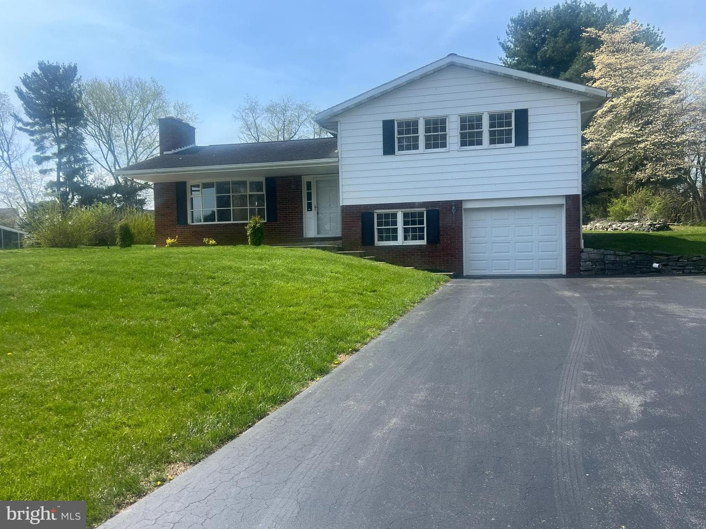 19119 Woodhaven Drive, Hagerstown