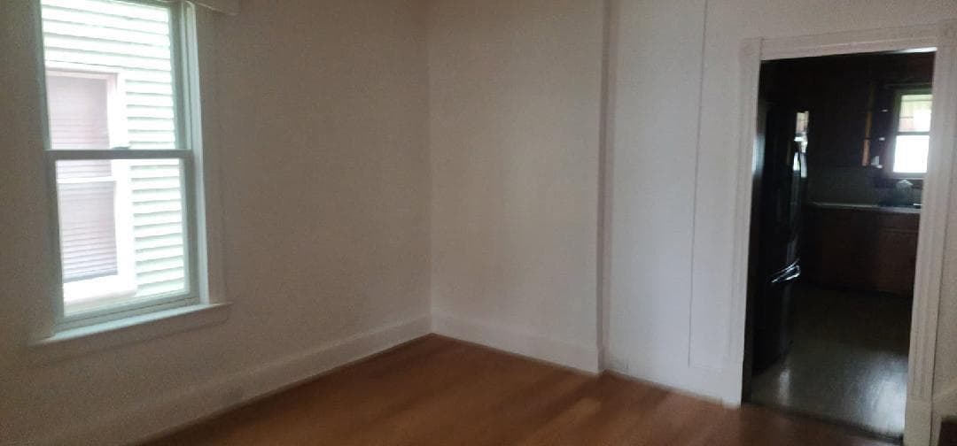 33 Westside Avenue photo 8